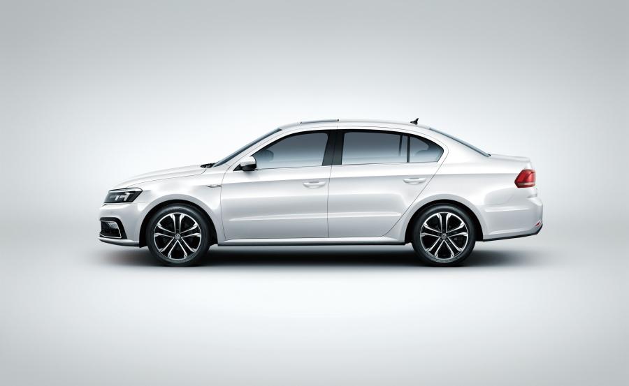  Volkswagen Lavida Sport 2016 года  (фото 3 из 3)